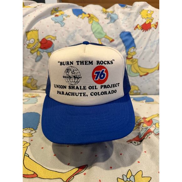 True vintage burn them rocks Oil hat - Picture 1 of 6